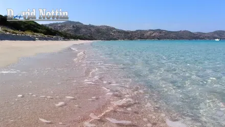 escales sur des plage de sable fin à saint florent, saleccio et nonza, en corse , avec des départs tous les jours en bateau pour des promenades en mer magnifiques de beauté et de repos